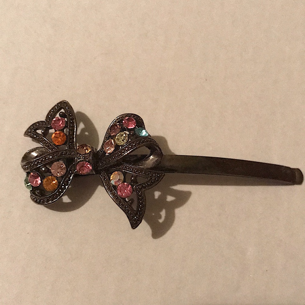 Bow hair clip